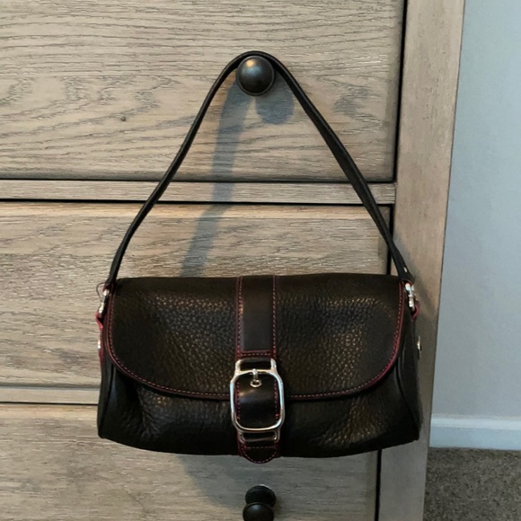 Authentic Cole Haan Handbag in Black - Picture 1 of 8